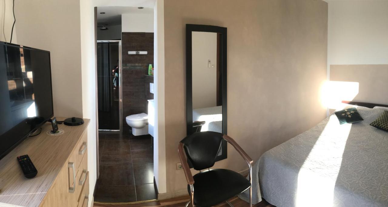 Casa Basgiu, Chambres Avec Balcon Et Table D'Hotes Zilia Buitenkant foto